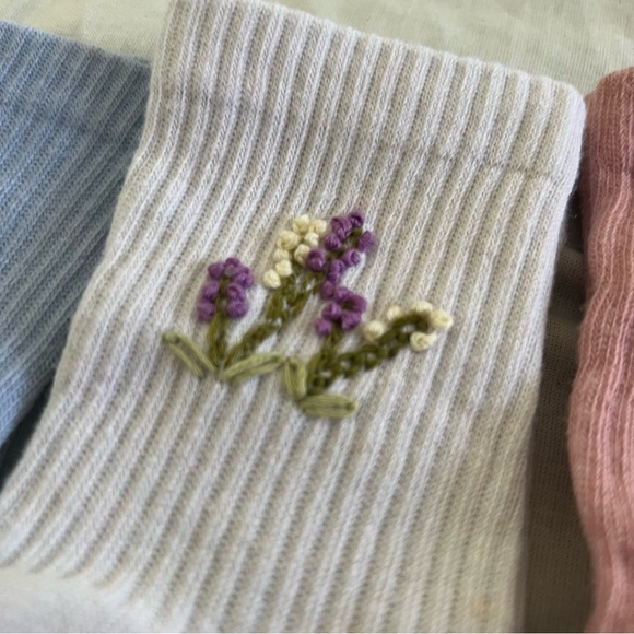 New 3 pair of socks hand embroidery kids size S/M - Picture 5 of 6